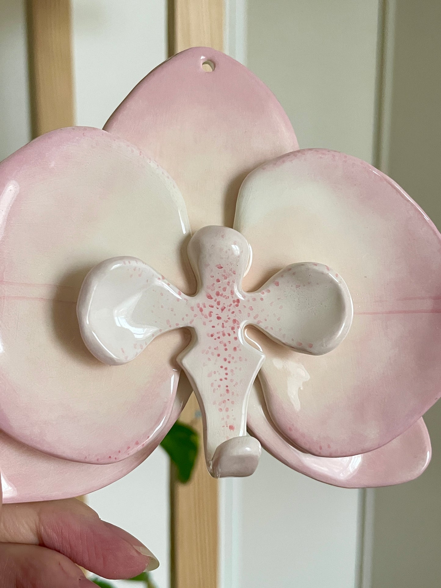 Orchidée murale violette