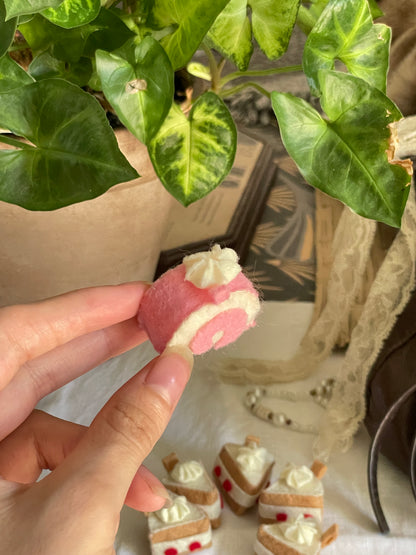 Charms cake rolls vanille fraise 🍓