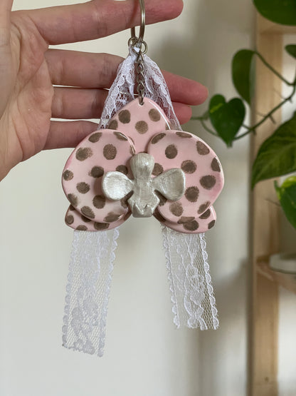 Charms mini orchidée marron & rose