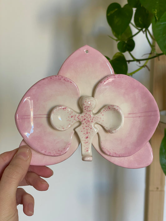 Orchidée murale violette
