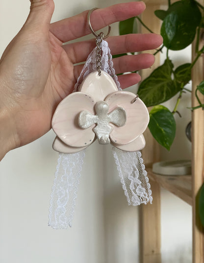 Charms mini orchidée rose