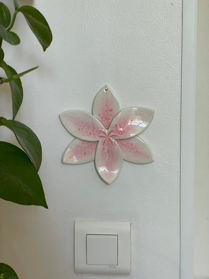 Lys murale rose clair