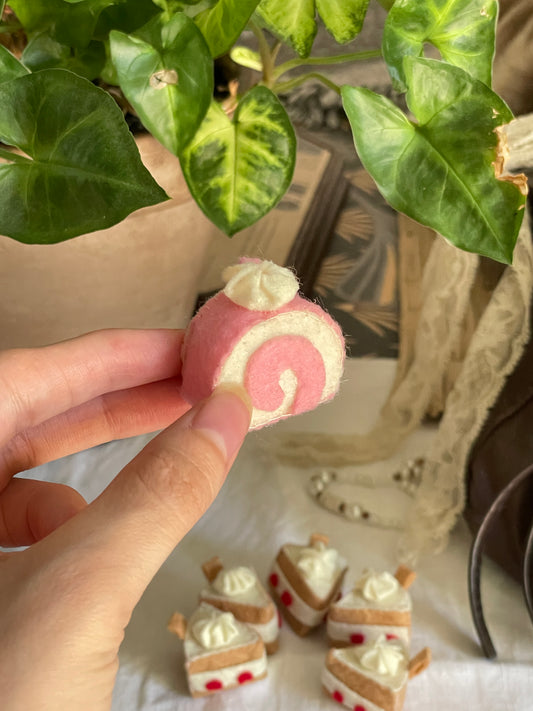 Charms cake rolls vanille fraise 🍓