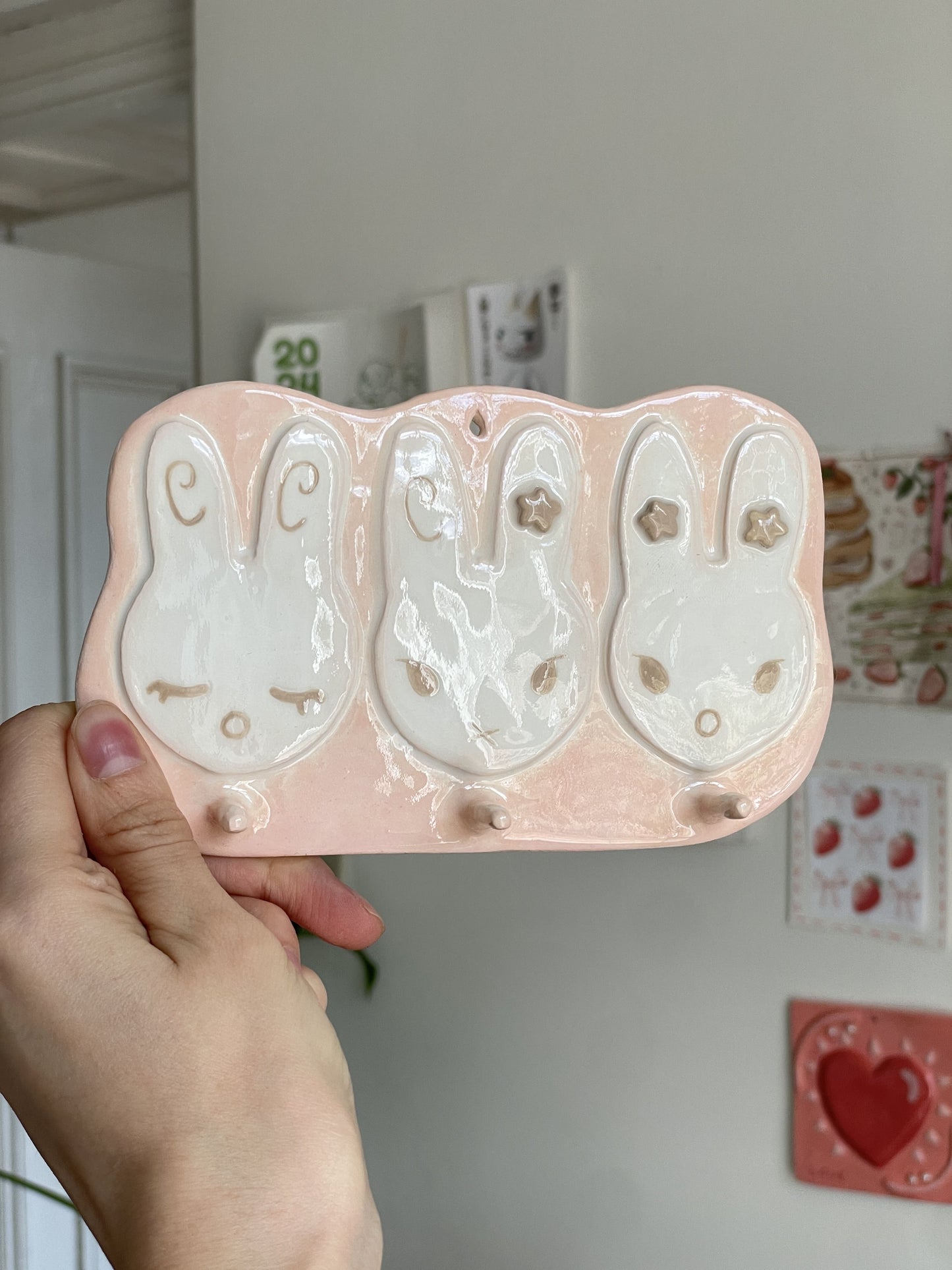Portant mural - Lapin rose